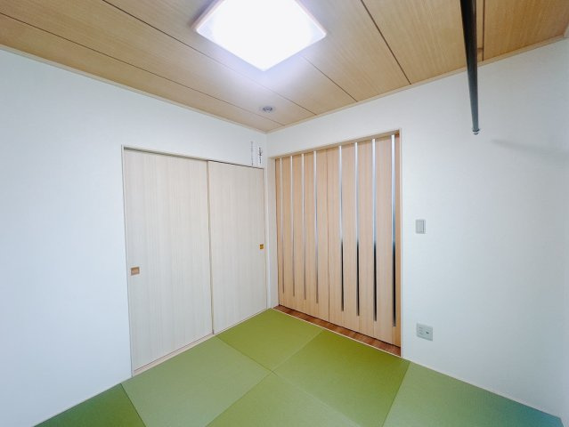 ■1階和室｜和室でしか味わえない畳ならではの香りや素材で和のやすらぎを感じてください♪休日はお子様とお昼寝するのにも最適です！