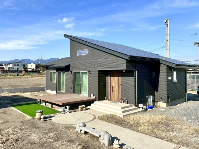 ■外観|シンプルで洗練されたデザインは住まう人の色に染まり、個性を映し出します♪本日見学可能(*＾＾*)