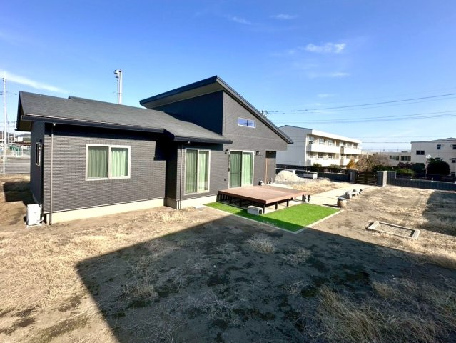 ■外観｜閑静な住宅街で始める新しい暮らし♪開放的な毎日をあなたへ(^^♪