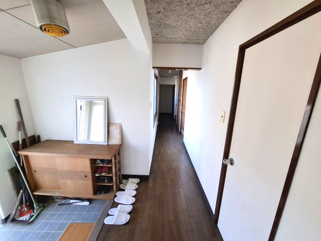 廊下が長く、お子様が喜びそうな仕様です！