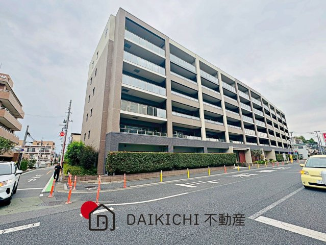 apartment 埼玉県鴻巣市天神２丁目2番36　ローヤルシティ鴻巣店舗101号室