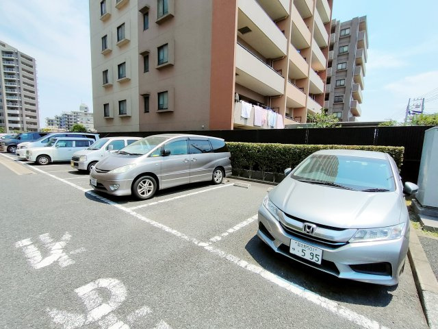 【駐車場】