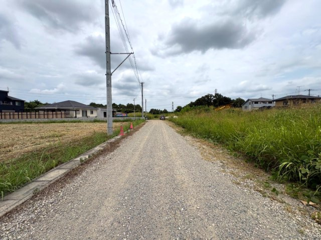 ■?区画　■お好きなハウスメーカーで建築可能です！　■土地面積約90坪！　■前面道路幅員約6ｍで広々！