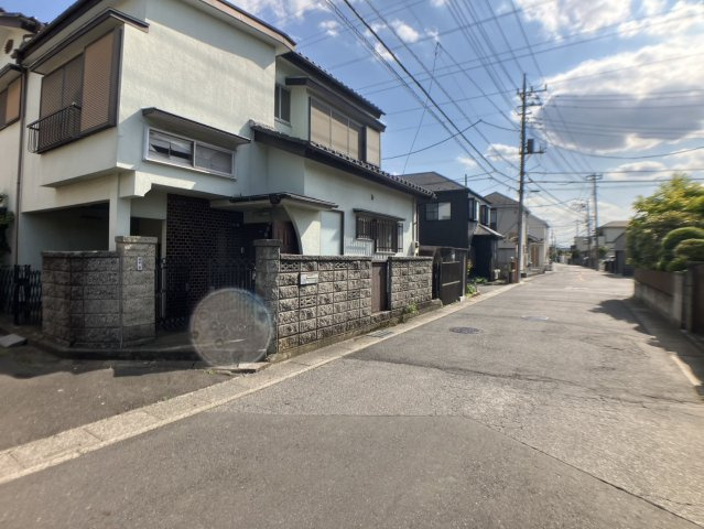 東武アーバンパークライン「豊春」駅徒歩16分。開放感あふれる北東角地。