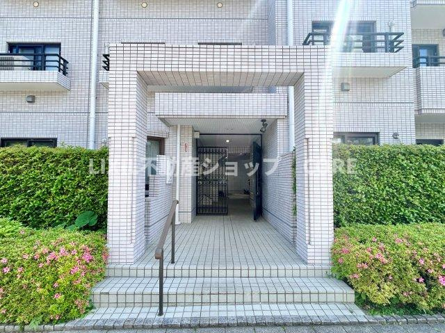 総戸数177戸の管理体制良好な大規模マンションです。ぜひ一度現地でご覧ください。