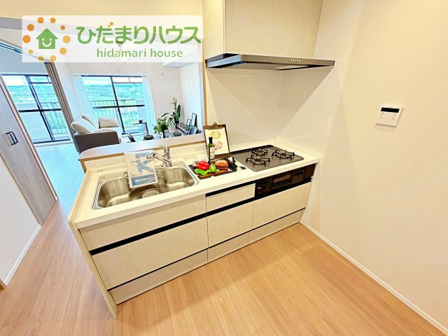 家族と会話しながら料理できるオープンカウンター♪
