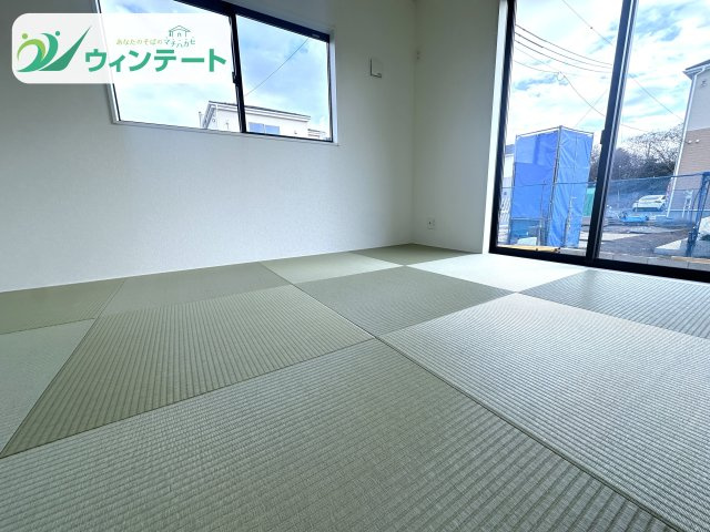 書斎や趣味部屋としても活用できる和室。落ち着いた雰囲気が魅力です。
