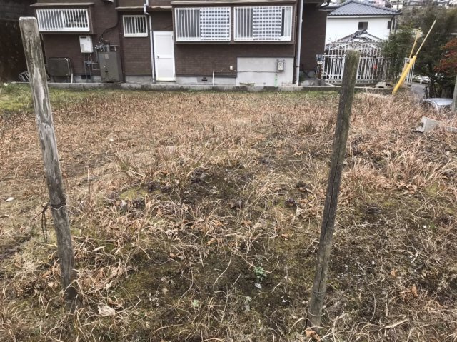 市街地が近い　閑静な住宅地　2駅利用可　接道幅10ｍ以上　ひな壇に立地