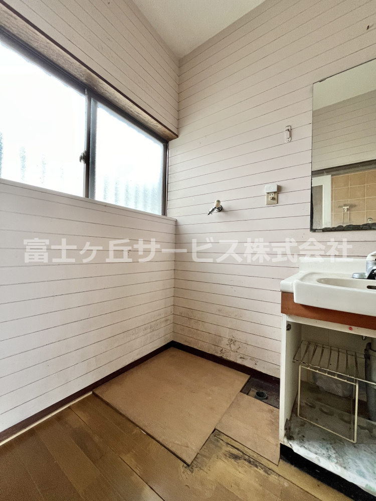 洗濯機置き場です