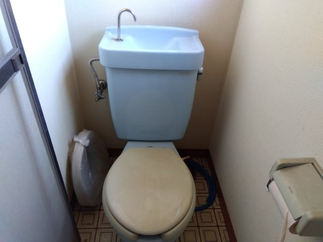 トイレが各階にあります。忙しい朝や、ファミリー世帯は助かりますね。