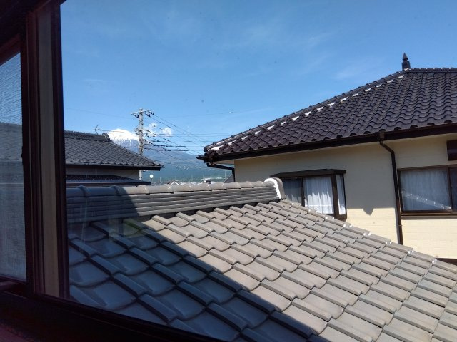 2階のお部屋から富士山が望めます。雄大な景色を身近に感じられる贅沢なロケーションです。