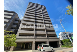 ロイヤルガーデンサンポート高松の外観