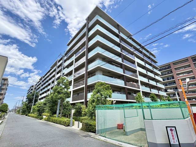 ファインシティ新越谷　東武スカイツリーライン「新越谷」駅・JR武蔵野線「南越谷」駅徒歩約10分、交通アクセス良好な立地です！