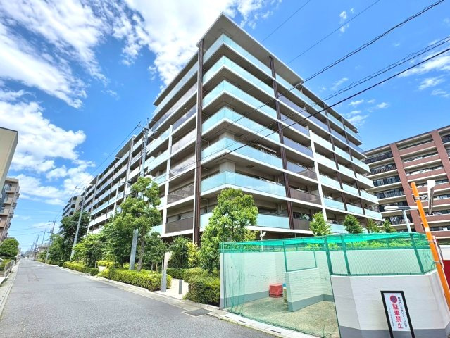 ファインシティ新越谷　東武スカイツリーライン「新越谷」駅・JR武蔵野線「南越谷」駅徒歩約10分、交通アクセス良好な立地です！