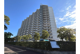 検見川パークマンションA棟の外観