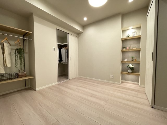 どんなデザインでも調和しやすく、自分らしい空間づくりが楽しめます。　