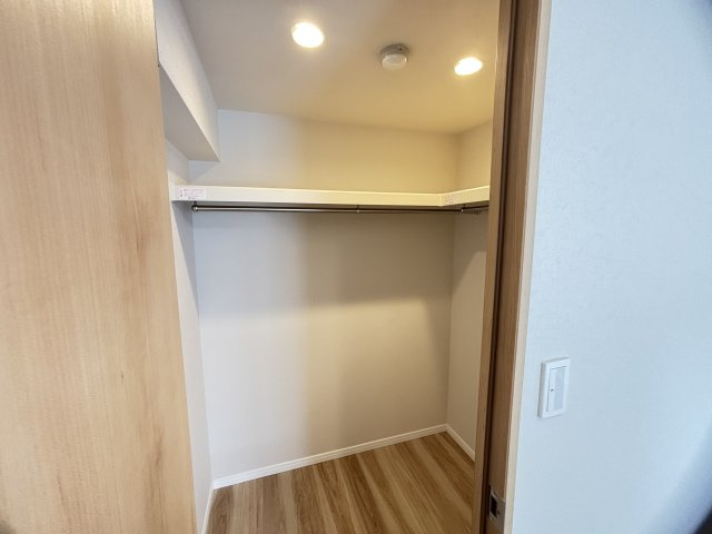 ☆walk-in　closet☆豊富な収納力で、お部屋をすっきり広々と使えます。