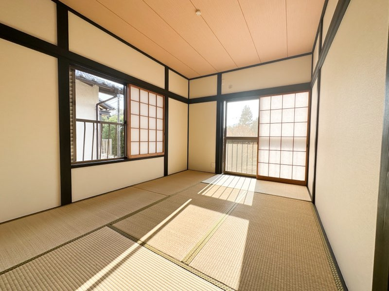 クロス張替え、畳表替え、障子・襖張替え。