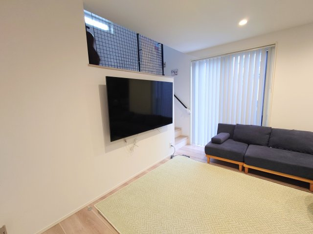テレビが壁掛けだとすっきりして見えますね！