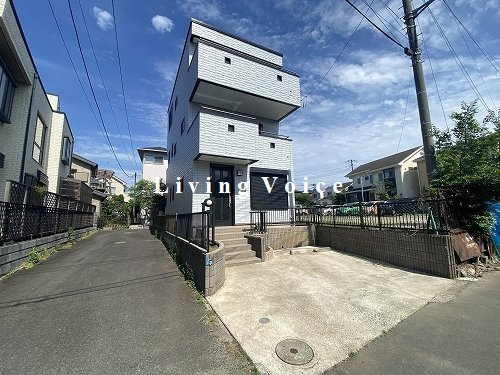茅ヶ崎市香川3丁目　中古一戸建て