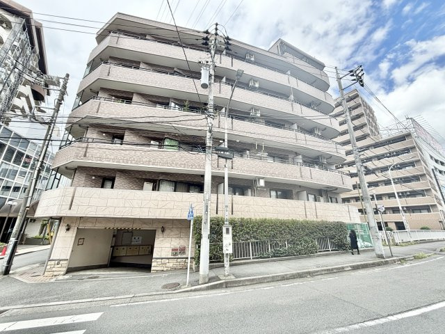 鉄筋コンクリート造7階建3階部分、新耐震基準・旧耐震が気になる方はスタッフまでお問い合わせください。