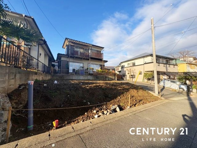 前面道路含む現地写真です