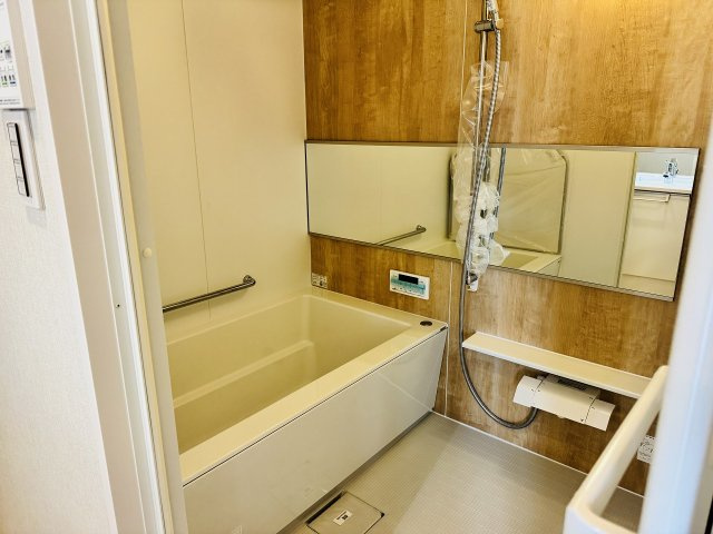 ～新規交換したキレイなバスルーム　気持ち良く湯船に浸かる事が出来ます～