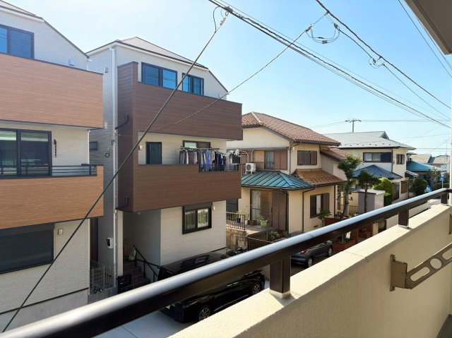 ◆その邸が魅せる、気品・上質・重厚感・極細やかさ、そのすべては訪れた者に安らぎと品性を与える特別な空間です。ここに住むからこそ意味がある。すべての（始まり）をここから迎えます。