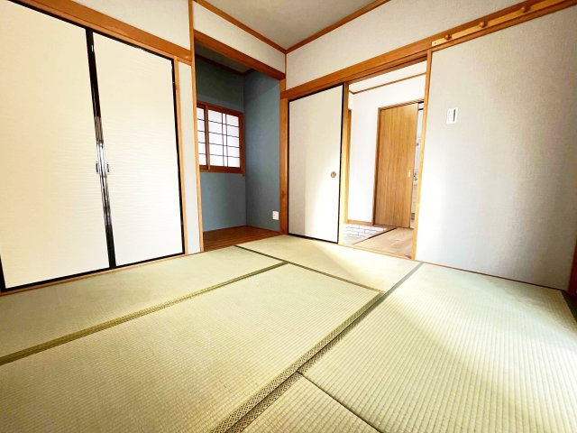 来客スペースとしても使いやすい1階の和室