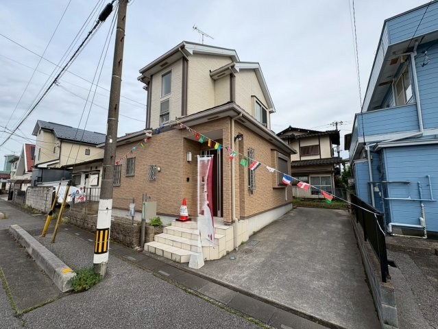 全居室6帖以上・全居室2面採光・全居室に収納がある3LDK！2026年4月リフォーム済！駐車スペース2台可(車種による)！