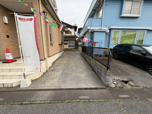 全居室6帖以上・全居室2面採光・全居室に収納がある3LDK！2026年4月リフォーム済！駐車スペース2台可(車種による)！