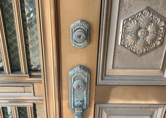 当然のことではありますが、オートロックやセンサーライト、ホームセキュリティーなどの防犯設備があれば、小さいお子様がいるご家庭も安心ですよね！まず物件購入の際は、防犯設備もチェックするようにしましょう。