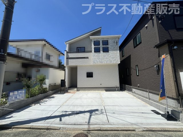 完成しました。物件内部もご見学頂けます。プラス不動産販売にお任せ下さい。