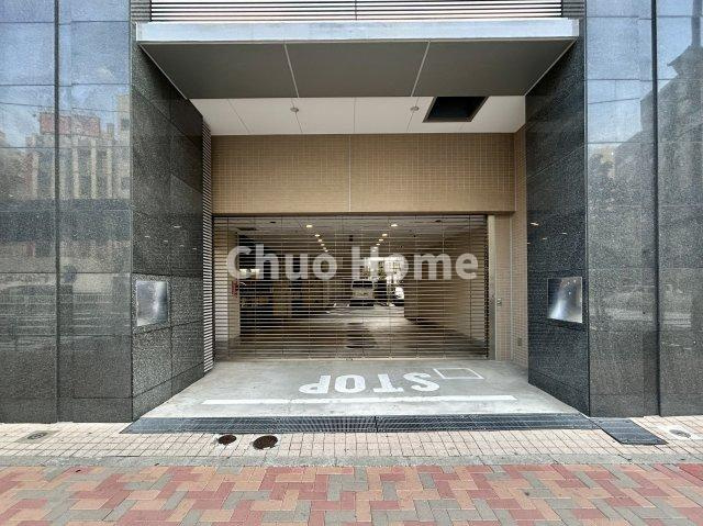 【敷地内駐車場】最新の空き状況や費用などの詳細は担当スタッフまでお問い合わせください。