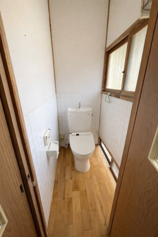 シンプルで使いやすいトイレです