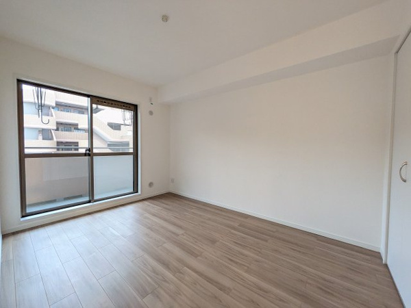 【グリーンコーポ多摩ニュータウン南大沢の洋室】