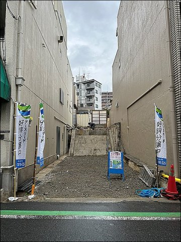 外観：327002129291