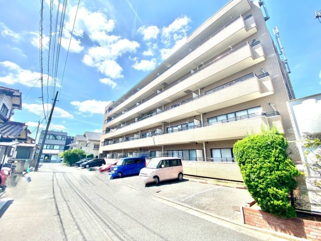 八潮シャンピュア