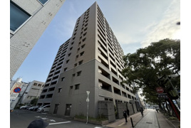 サーパス宮崎駅前の外観