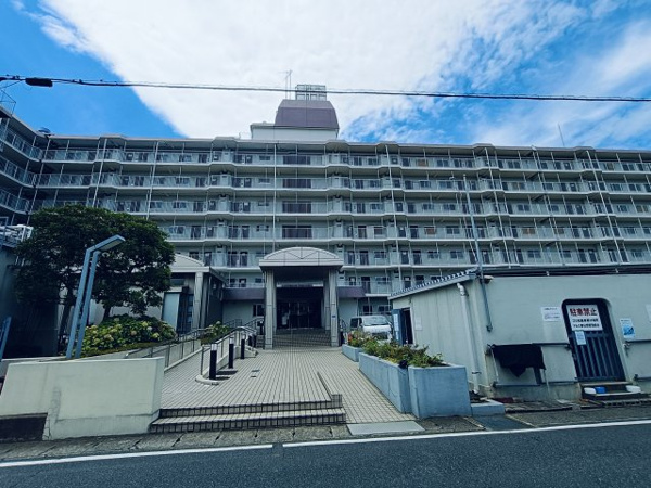 【ドルミ春日部　中古マンションの外観】