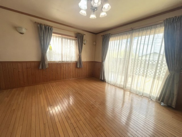 ＊CG加工により室内家具を消しております。