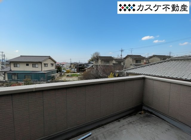 幅広のバルコニーなので洗濯物がたくさん干せます◎