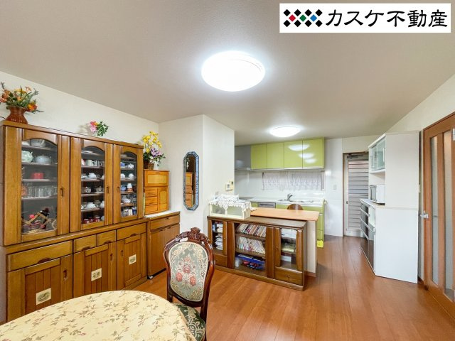 約16帖のLDKからは素敵なお庭も眺められます♪