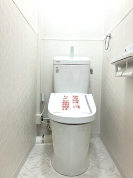 コンパクトで使いやすいトイレです