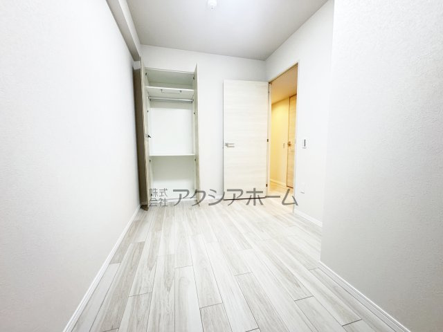 洋室　5.0帖（西側）