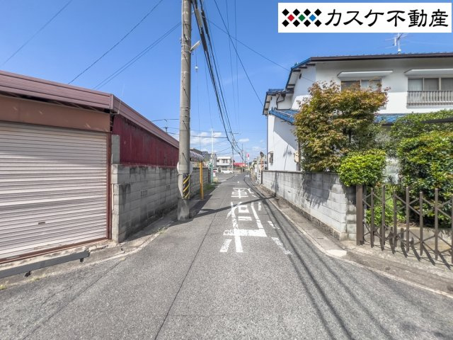 東側道路