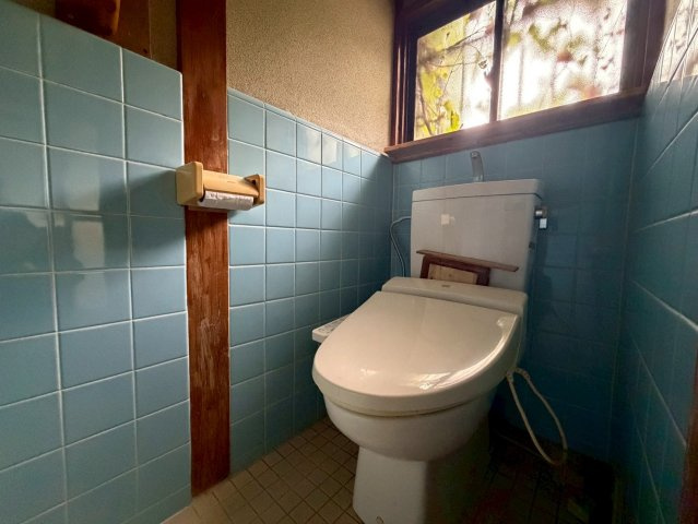 コンパクトで使いやすいトイレです