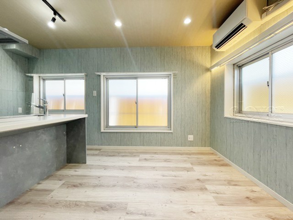 大久保ローヤルコーポのダイニングキッチン