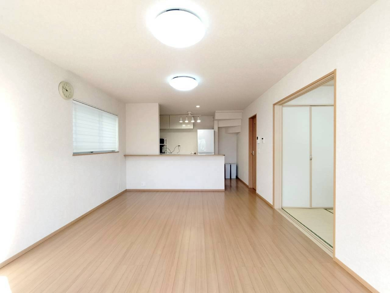 家族が集うLDKは、約16帖を確保。コミュニケーションの取りやすさにこだわった間取りです。