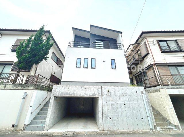 木造2階建、長期優良住宅などはスタッフまでお問い合わせください。